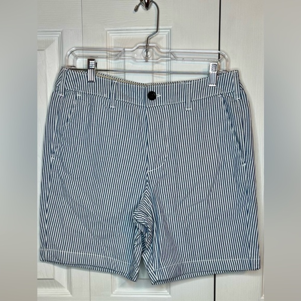 Hollister Men’s shorts size 30 waist